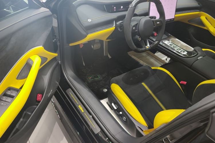 Used Xiaomi Auto SU7 Ultra 2025 Model Nürburgring Limited Edition Driver Seat