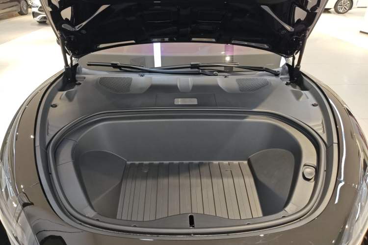 Used Xiaomi Auto SU7 Ultra 2025 Ultra Model Engine Bay