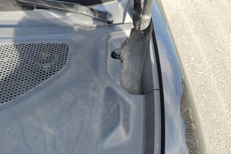 Used Xiaomi Auto SU7 Ultra 2025 Ultra Model Engine Bay Left