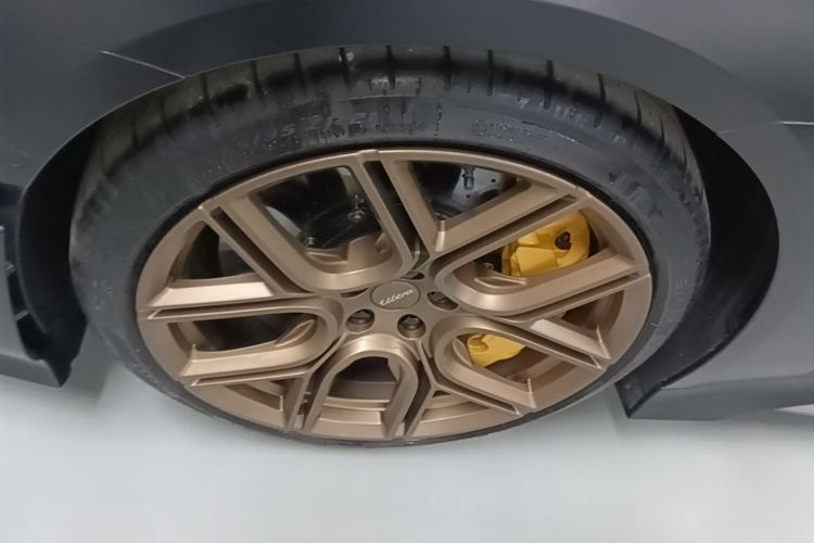 Used Xiaomi Auto SU7 Ultra 2025 Ultra Model Exterior 4
