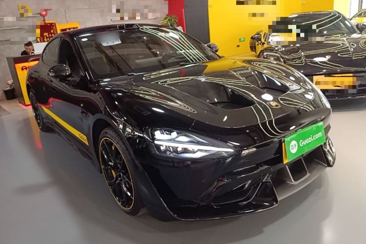 Used Xiaomi Auto SU7 Ultra 2025 Ultra Model Front Right 45 Deg