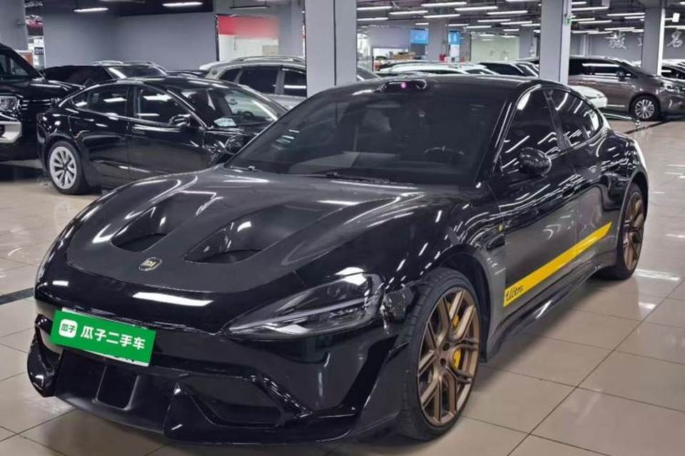 Xiaomi Auto SU7 Ultra 2025
