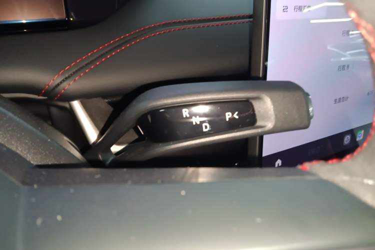 Used Xiaomi Auto SU7 Ultra 2025 Ultra Model Gear Lever