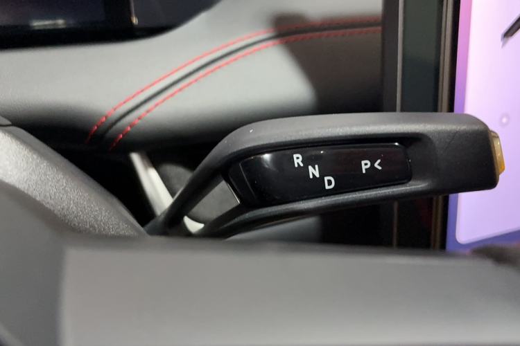 Used Xiaomi Auto SU7 Ultra 2025 Ultra Model Gear Lever