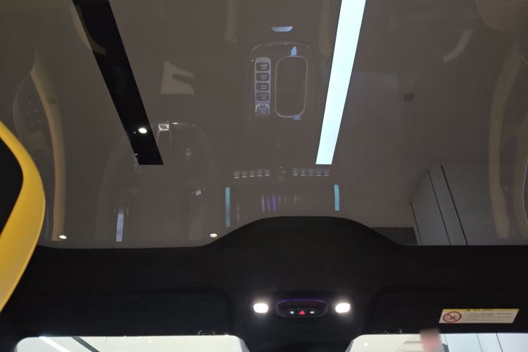 Used Xiaomi Auto SU7 Ultra 2025 Ultra Model Headliner