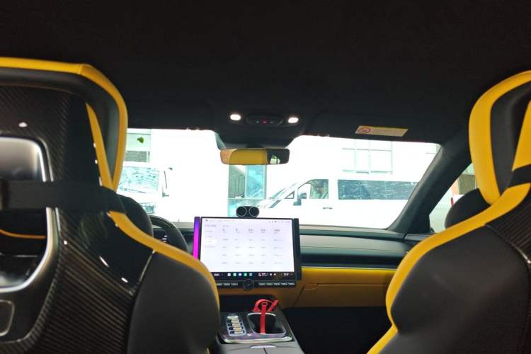 Used Xiaomi Auto SU7 Ultra 2025 Ultra Model Headliner