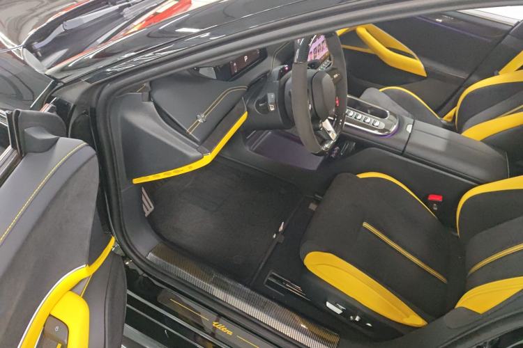 Used Xiaomi Auto SU7 Ultra 2025 Ultra Model Interior 3