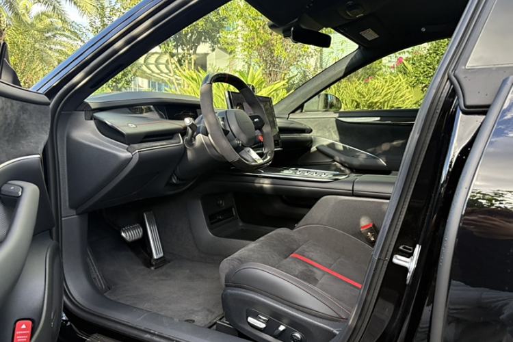 Used Xiaomi Auto SU7 Ultra 2025 Ultra Model Interior 3