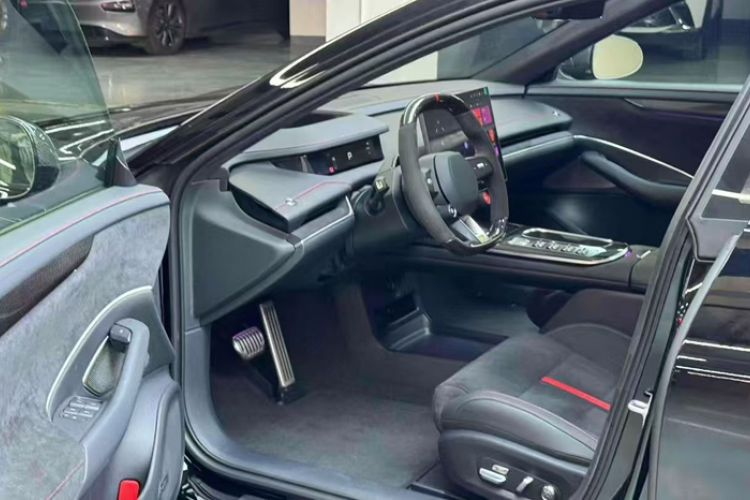 Used Xiaomi Auto SU7 Ultra 2025 Ultra Model Interior 5