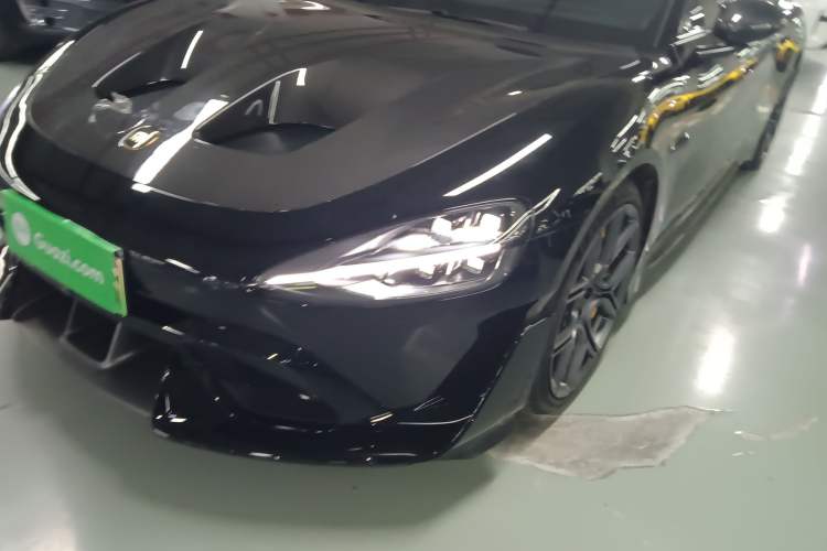 Used Xiaomi Auto SU7 Ultra 2025 Ultra Model Left Front Headlight