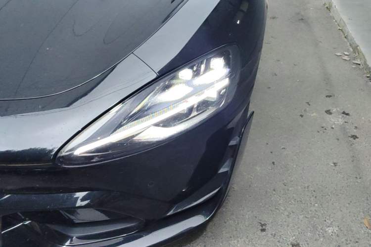 Used Xiaomi Auto SU7 Ultra 2025 Ultra Model Left Front Headlight