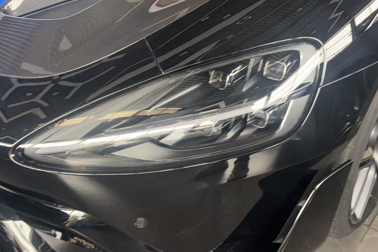 Used Xiaomi Auto SU7 Ultra 2025 Ultra Model Left Front Headlight