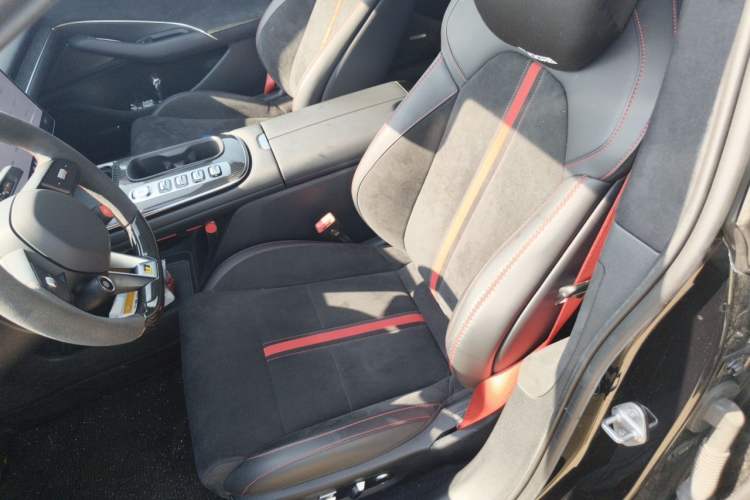 Used Xiaomi Auto SU7 Ultra 2025 Ultra Model Left Front Seat