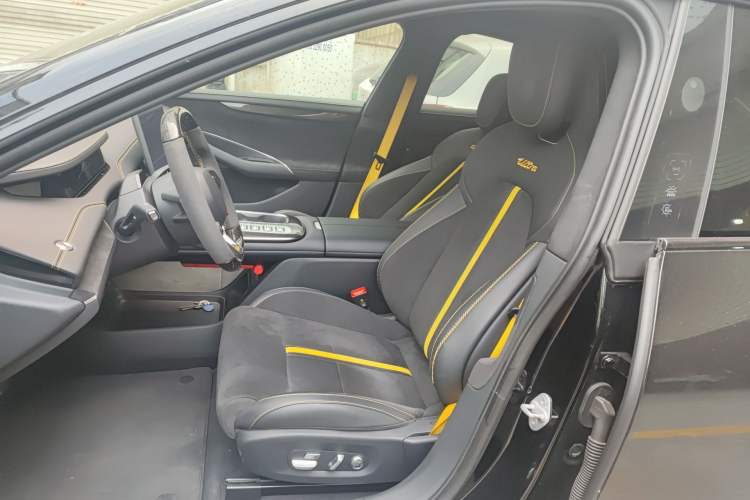 Used Xiaomi Auto SU7 Ultra 2025 Ultra Model Left Front Seat