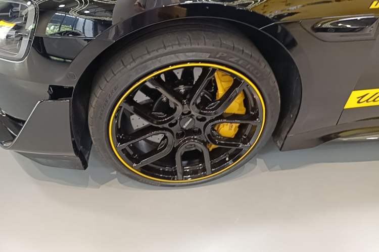 Used Xiaomi Auto SU7 Ultra 2025 Ultra Model Left Front Wheel Hub