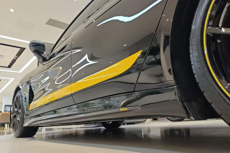 Used Xiaomi Auto SU7 Ultra 2025 Ultra Model Left Side Sill