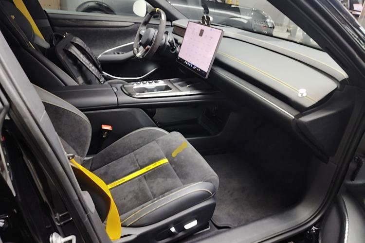 Used Xiaomi Auto SU7 Ultra 2025 Ultra Model Right Front Seat