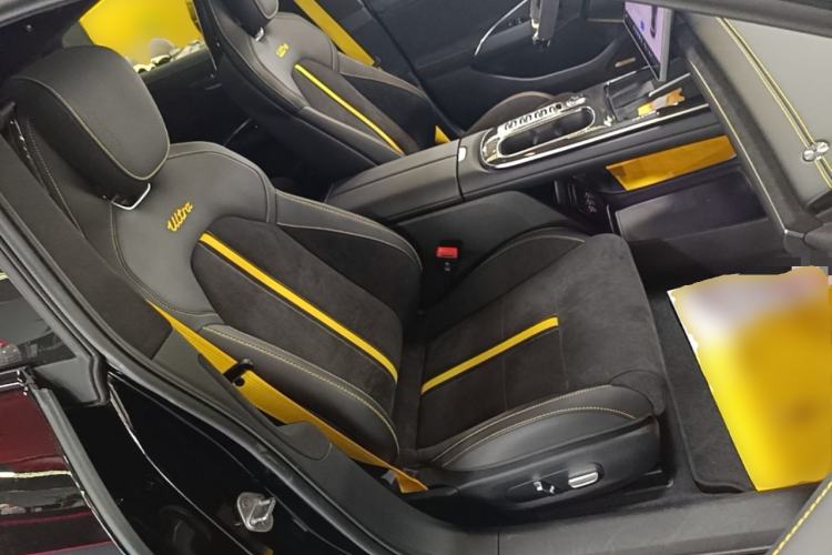 Used Xiaomi Auto SU7 Ultra 2025 Ultra Model Right Front Seat