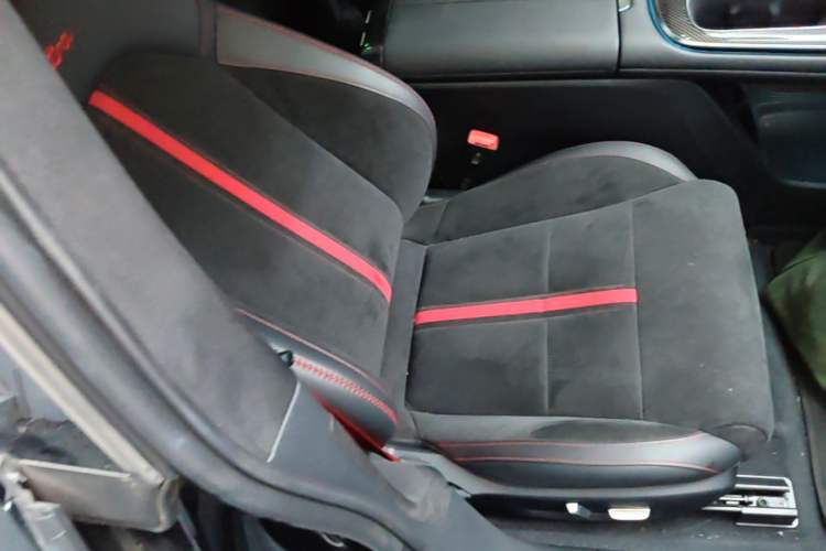 Used Xiaomi Auto SU7 Ultra 2025 Ultra Model Right Front Seat