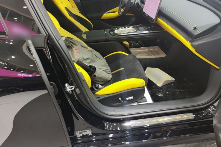 Used Xiaomi Auto SU7 Ultra 2025 Model Nürburgring Limited Edition Right Front Seat