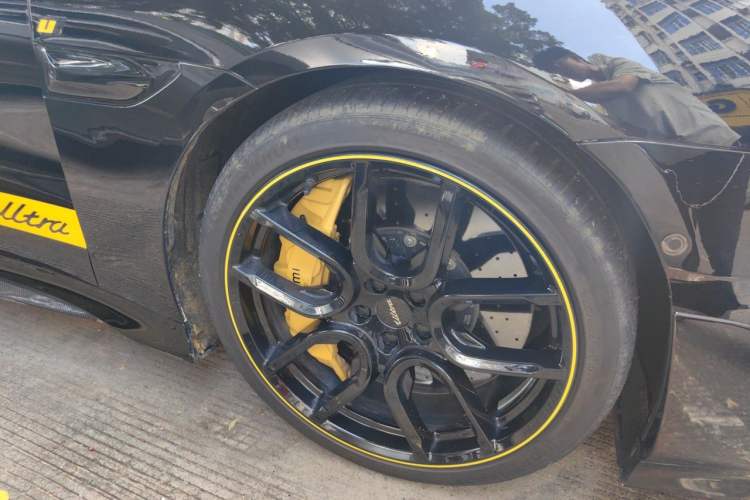 Used Xiaomi Auto SU7 Ultra 2025 Ultra Model Right Front Wheel Hub