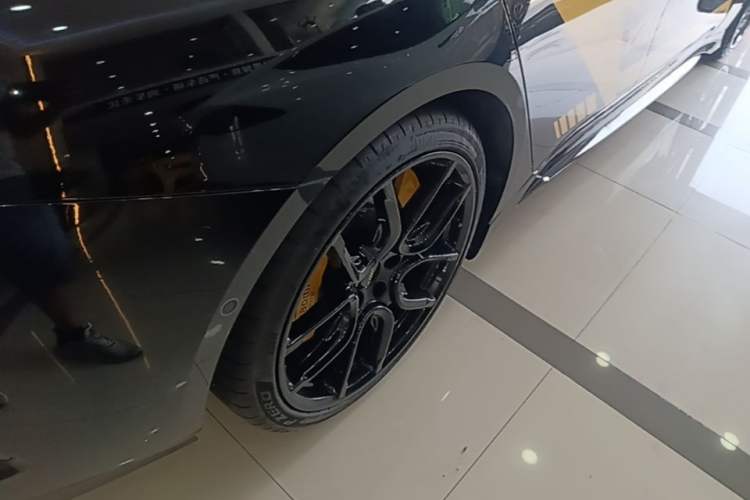 Used Xiaomi Auto SU7 Ultra 2025 Ultra Model Right Rear Wheel Hub