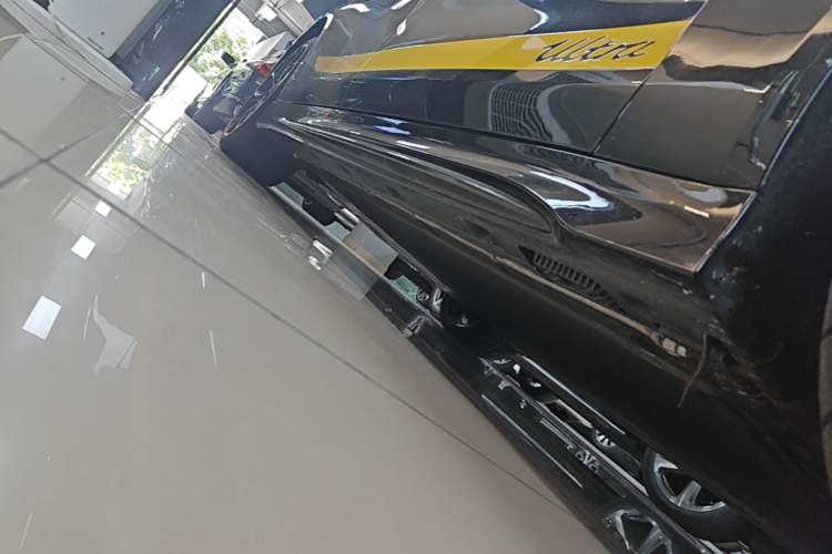 Used Xiaomi Auto SU7 Ultra 2025 Ultra Model Right Side Sill
