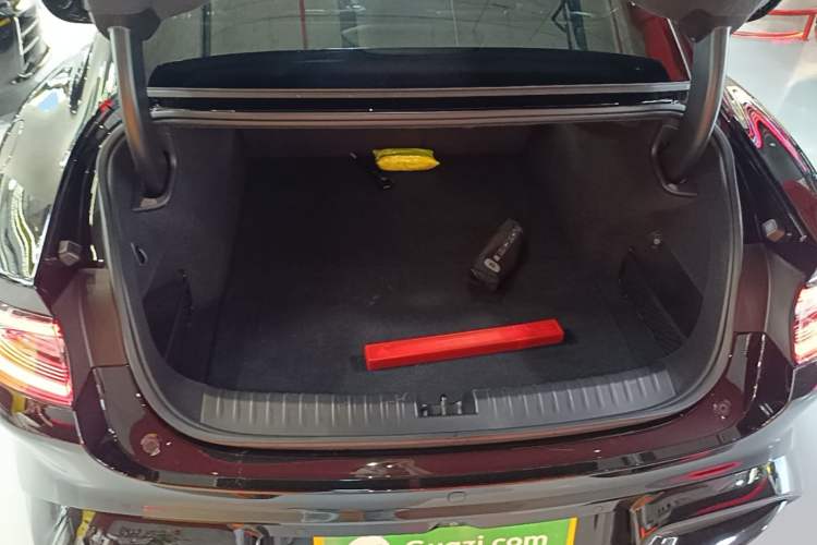 Used Xiaomi Auto SU7 Ultra 2025 Ultra Model Trunk