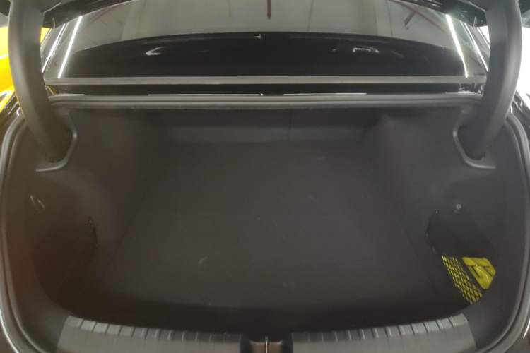 Used Xiaomi Auto SU7 Ultra 2025 Ultra Model Trunk