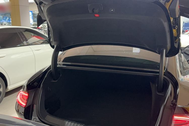 Used Xiaomi Auto SU7 Ultra 2025 Ultra Model Trunk