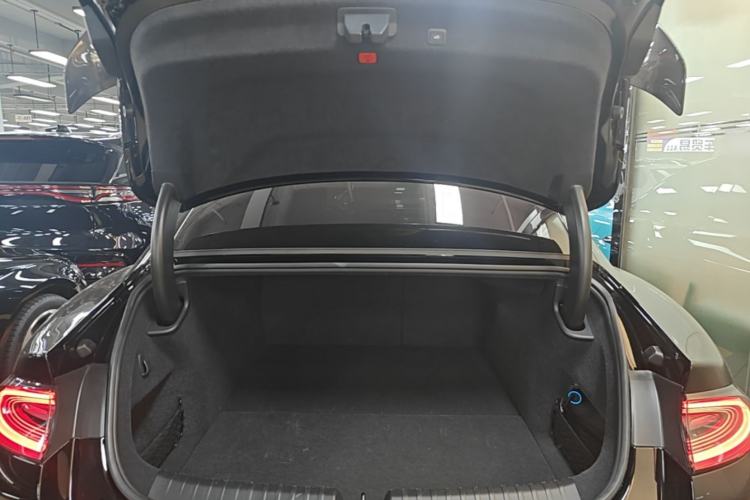Used Xiaomi Auto SU7 Ultra 2025 Ultra Model Trunk