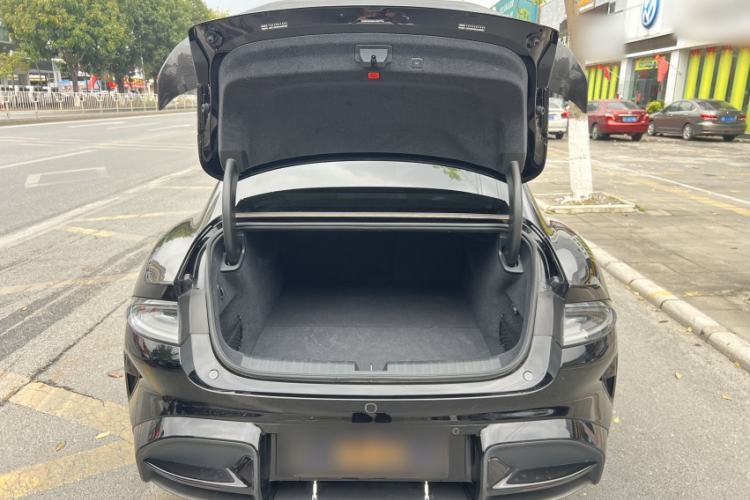 Used Xiaomi Auto SU7 Ultra 2025 Ultra Model Trunk
