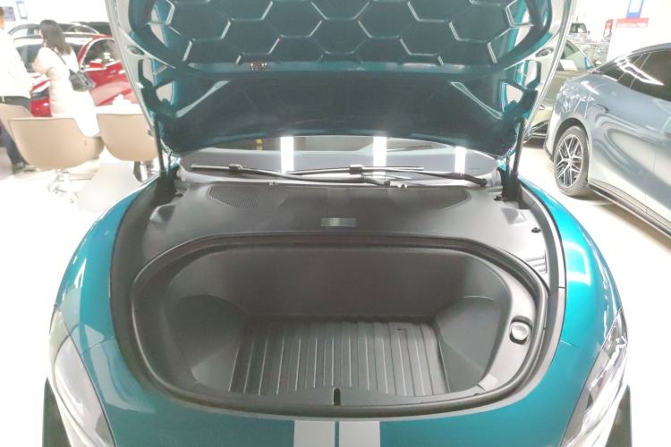Used Xiaomi Auto SU7 Ultra 2025 Ultra Model Engine Bay