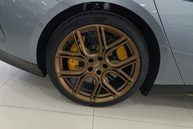 Used Xiaomi Auto SU7 Ultra 2025 Ultra Model Exterior 8