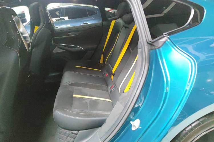 Used Xiaomi Auto SU7 Ultra 2025 Ultra Model Interior 4