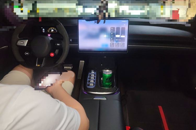Used Xiaomi Auto SU7 Ultra 2025 Ultra Model Center Console