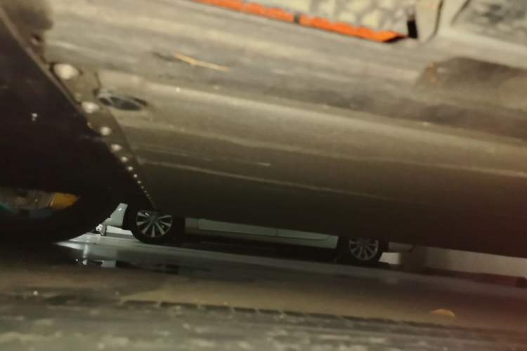 Used Xiaomi Auto SU7 Ultra 2025 Ultra Model Chassis Front Left