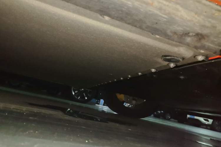 Used Xiaomi Auto SU7 Ultra 2025 Ultra Model Chassis Front Right