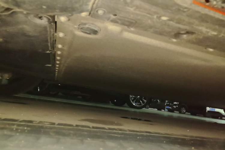 Used Xiaomi Auto SU7 Ultra 2025 Ultra Model Chassis Rear Right