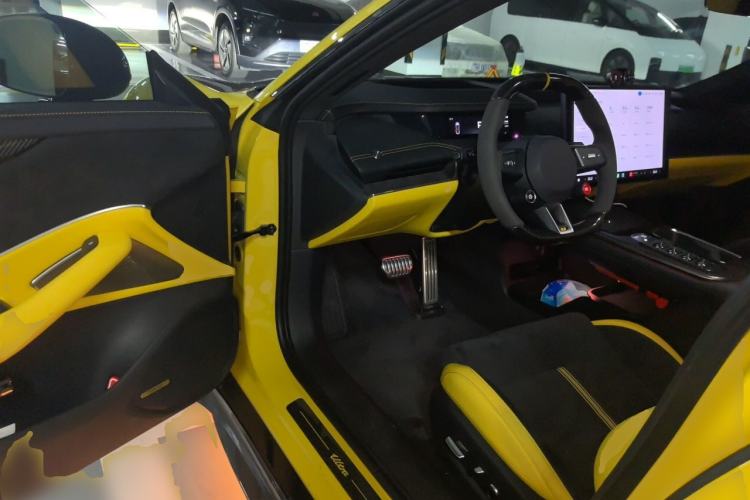 Used Xiaomi Auto SU7 Ultra 2025 Ultra Model Driver Seat