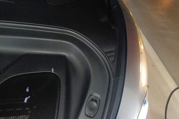 Used Xiaomi Auto SU7 Ultra 2025 Ultra Model Engine Bay Left