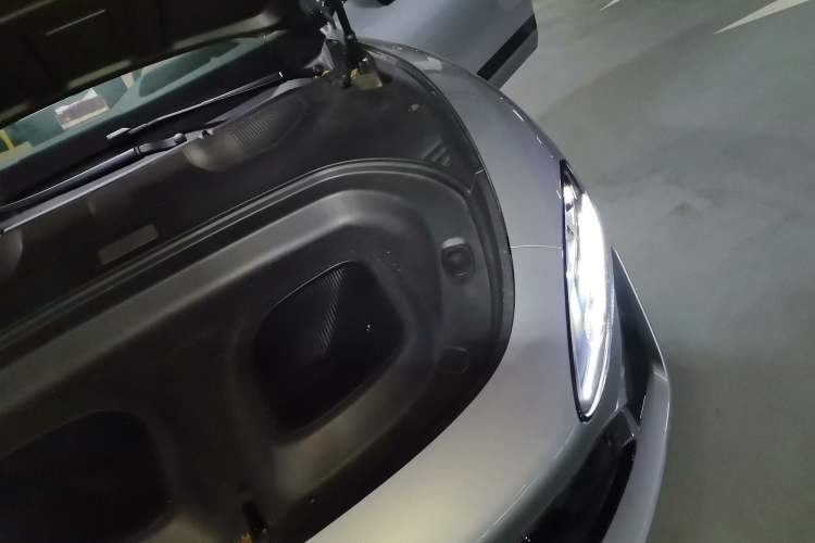 Used Xiaomi Auto SU7 Ultra 2025 Ultra Model Engine Bay Left
