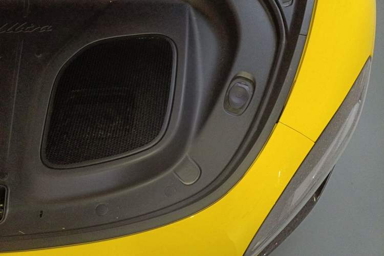 Used Xiaomi Auto SU7 Ultra 2025 Ultra Model Engine Bay Left