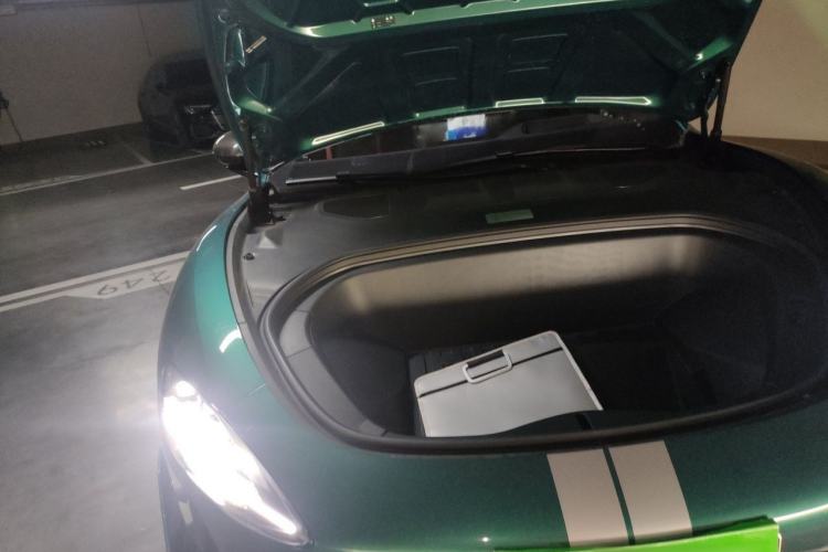 Used Xiaomi Auto SU7 Ultra 2025 Ultra Model Engine Bay Right