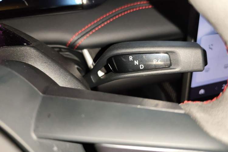 Used Xiaomi Auto SU7 Ultra 2025 Ultra Model Gear Lever