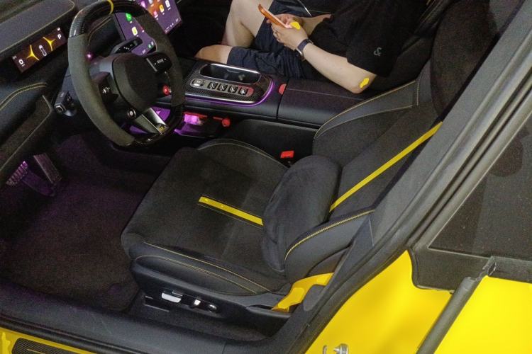 Used Xiaomi Auto SU7 Ultra 2025 Ultra Model Left Front Seat