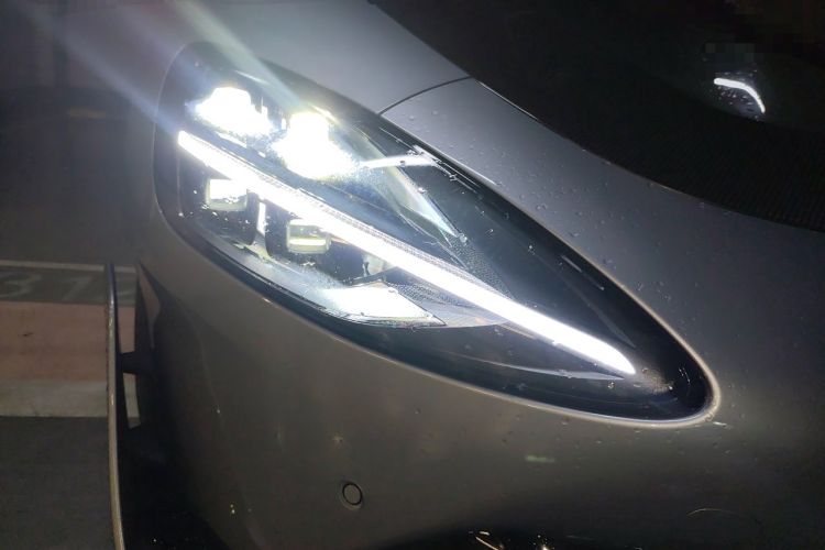 Used Xiaomi Auto SU7 Ultra 2025 Ultra Model Right Front Headlight