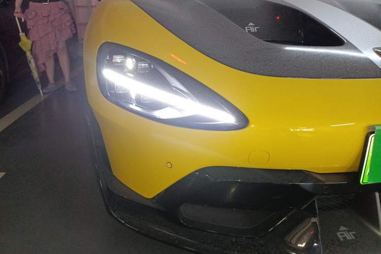 Used Xiaomi Auto SU7 Ultra 2025 Ultra Model Right Front Headlight