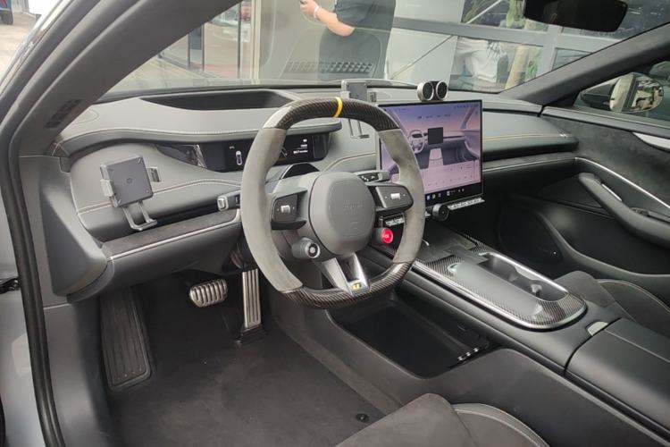 Used Xiaomi Auto SU7 Ultra 2025 Ultra Model Center Console