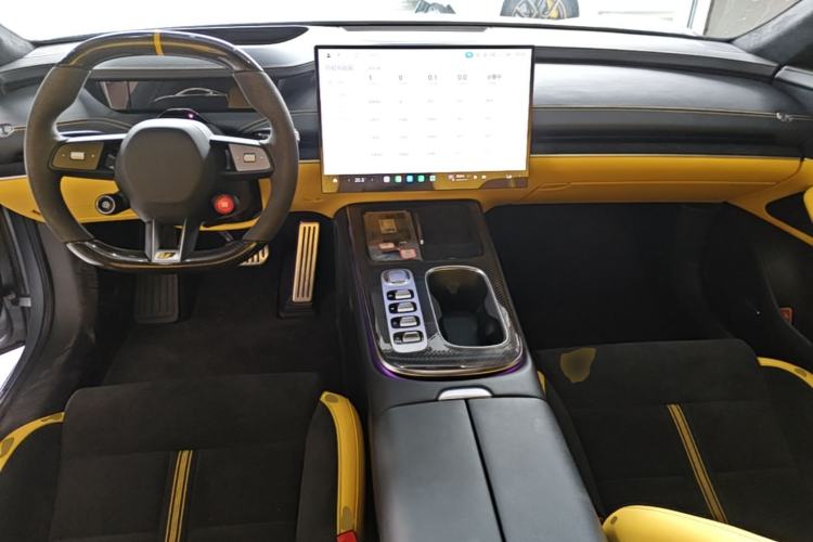 Used Xiaomi Auto SU7 Ultra 2025 Ultra Model Center Console